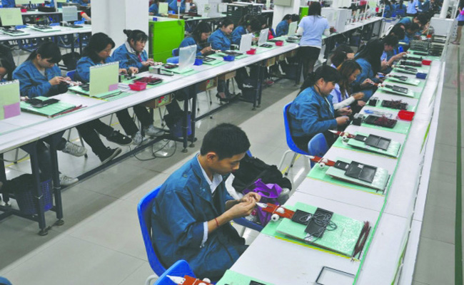 Đi xuất khẩu lao động Đài Loan tại Nghệ An ngành điện tử
